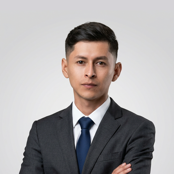 Fabián Posligua · Consultor CRM